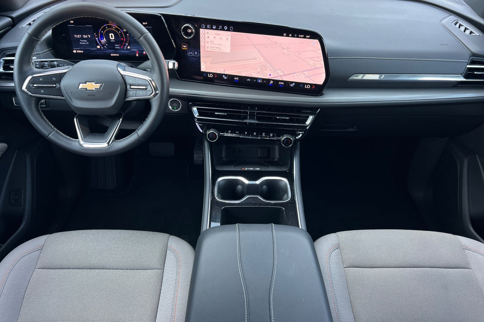 Used 2026 Chevrolet Traverse LT w/ Driver Confidence Package FWD image 18