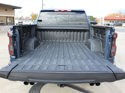 Used 2022 Chevrolet Silverado 1500 High Country w/ High Country Premium Package image 39