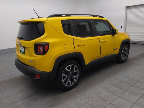 Used 2016 Jeep Renegade Latitude image 10