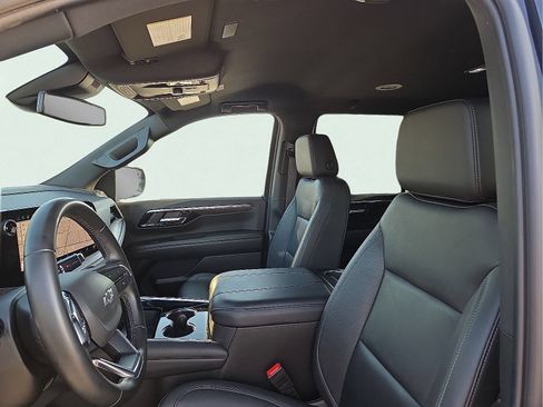 Used 2025 Chevrolet Tahoe Z71 AWD/4WD image 14
