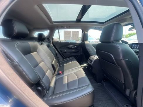 Used 2024 GMC Terrain SLT w/ Tech Package AWD/4WD image 16