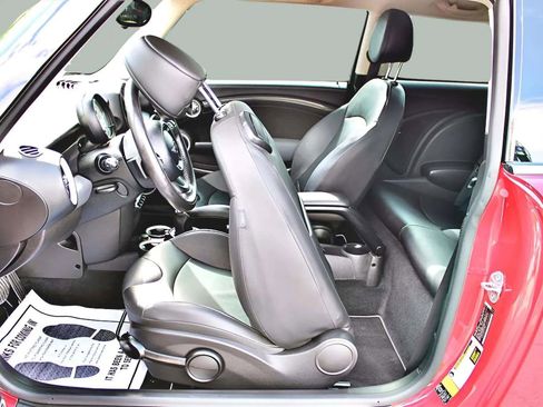 Used 2011 MINI Cooper S image 19