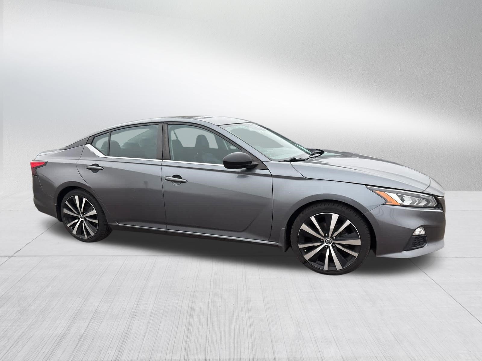 Used 2020 Nissan Altima 2.5 SR FWD image 4
