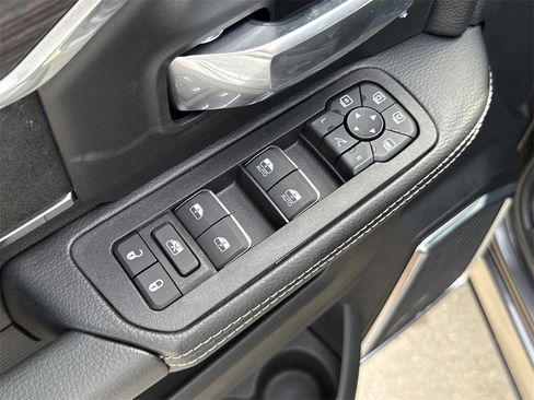 New 2026 RAM 2500 Laramie w/ Night Edition image 11