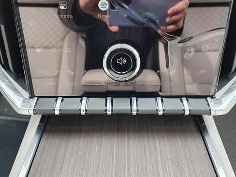 New 2026 GMC Acadia Denali w/ Super Cruise Package image 32