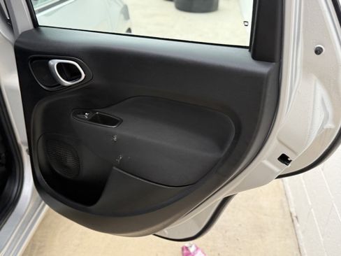 Used 2015 FIAT 500L Pop FWD image 27