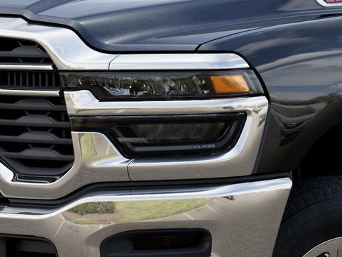 New 2026 RAM 3500 Tradesman AWD/4WD image 18