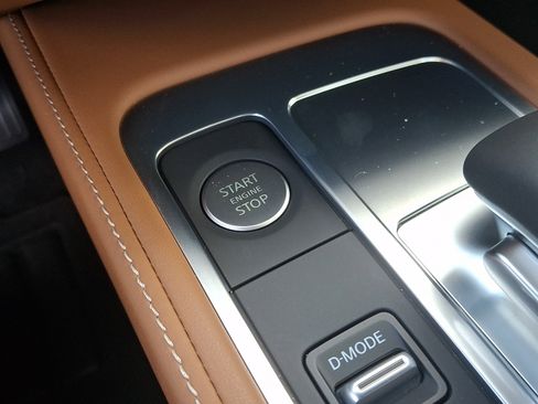 Certified 2025 INFINITI QX60 Sensory AWD/4WD image 24