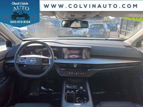 New 2025 Nissan Murano SL image 17