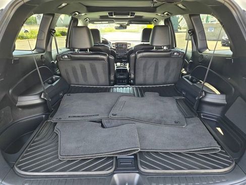 Used 2021 Honda Pilot Black Edition image 9