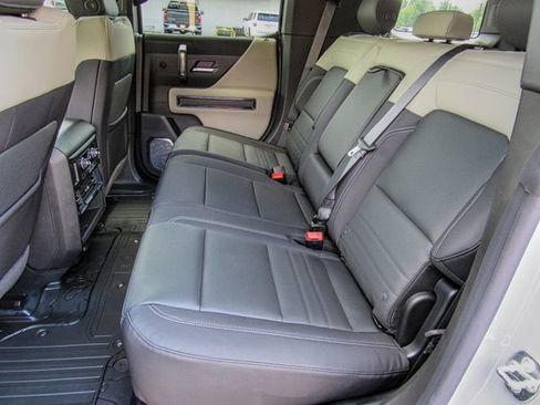 New 2026 GMC Hummer EV SUV image 18