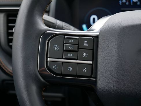 Used 2024 Ford Expedition Platinum AWD/4WD image 20