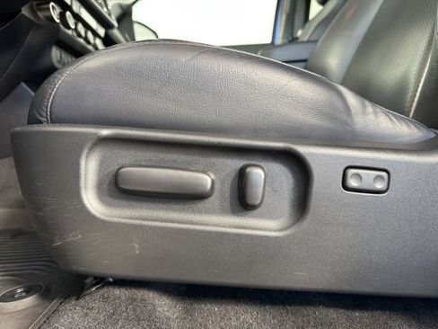 Used 2021 Toyota Tacoma TRD Sport w/ TRD Premium Sport Package AWD/4WD image 22