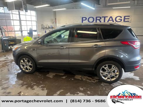 Used 2014 Ford Escape Titanium image 3