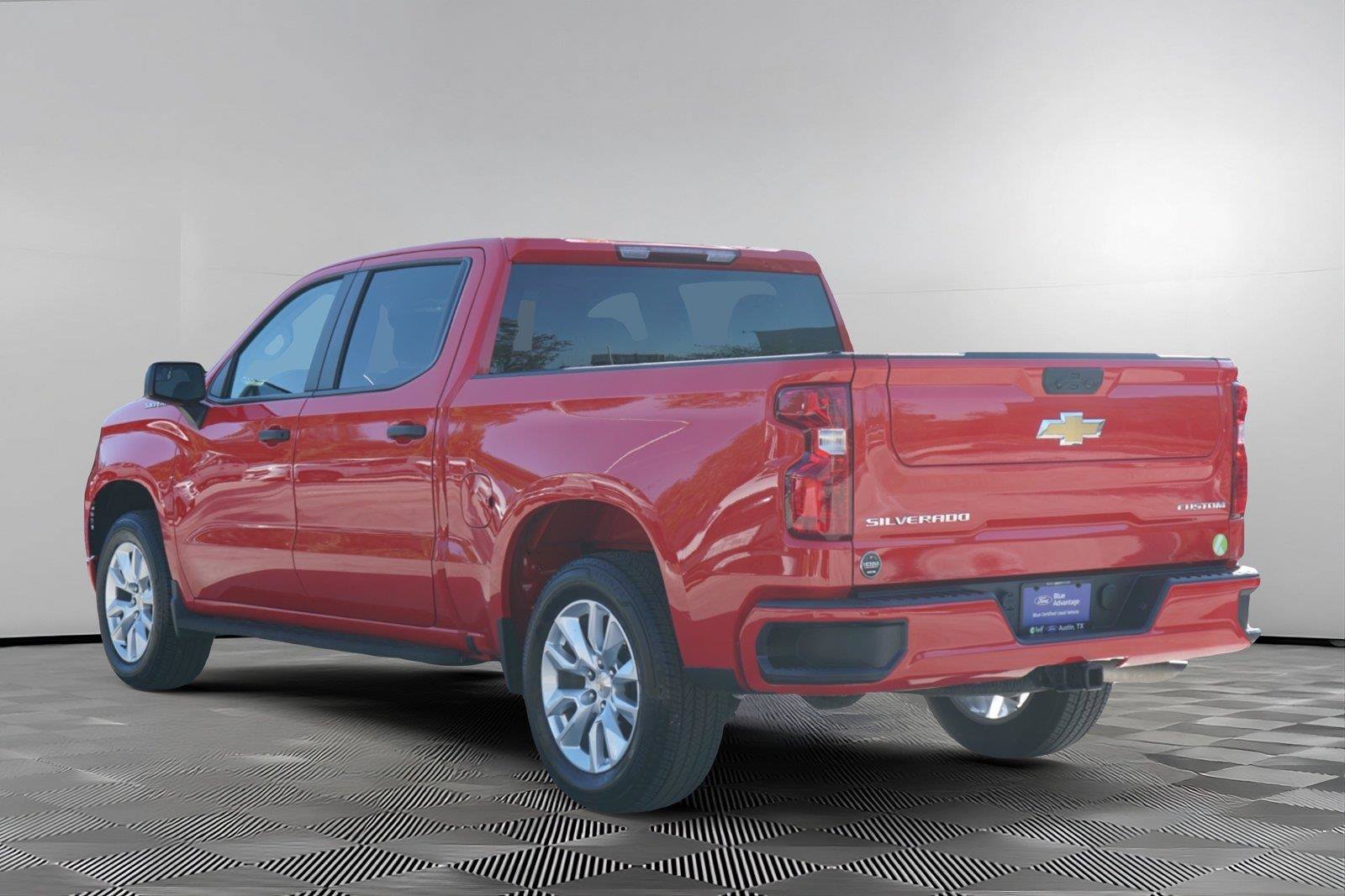 Used 2026 Chevrolet Silverado 1500 Custom RWD image 5