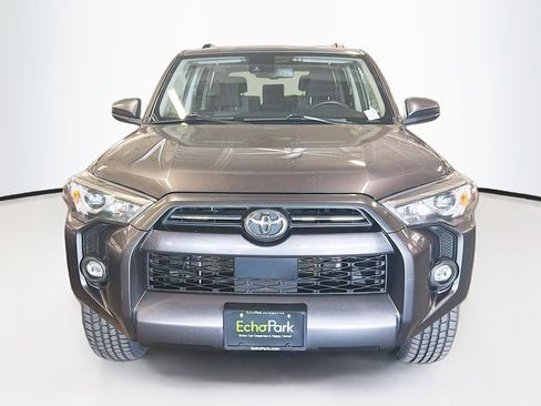 Used 2021 Toyota 4Runner SR5 AWD/4WD image 2
