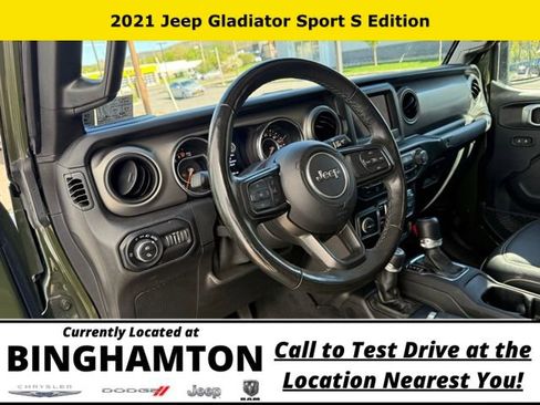 Used 2021 Jeep Gladiator Sport AWD/4WD image 11