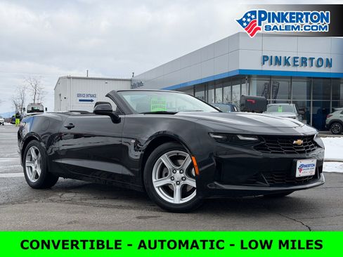 Used 2023 Chevrolet Camaro LT image 3