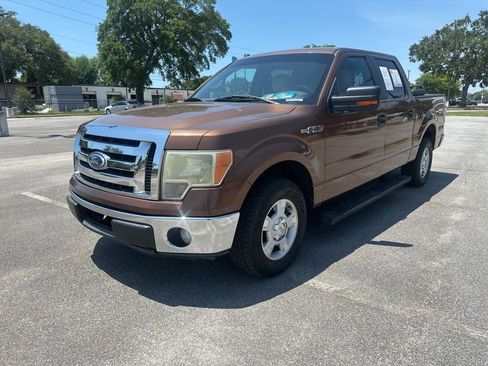 Used 2011 Ford F150 XLT w/ XLT Convenience Pkg RWD image 1