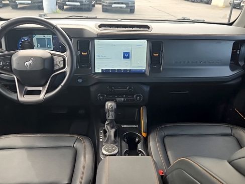 Certified 2024 Ford Bronco Badlands AWD/4WD image 9