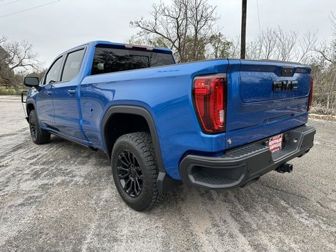 Used 2022 GMC Sierra 1500 AT4 w/ AT4 Premium Package image 3