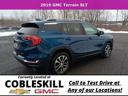 Used 2019 GMC Terrain SLT w/ Preferred Package image 3