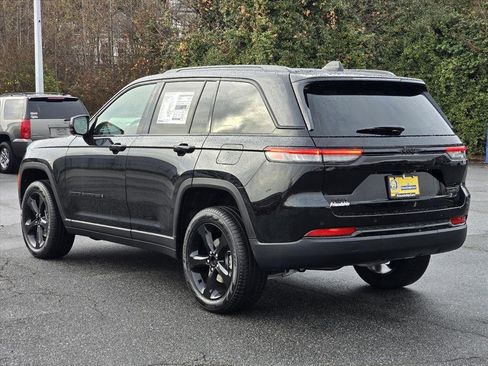 New 2025 Jeep Grand Cherokee Limited image 19