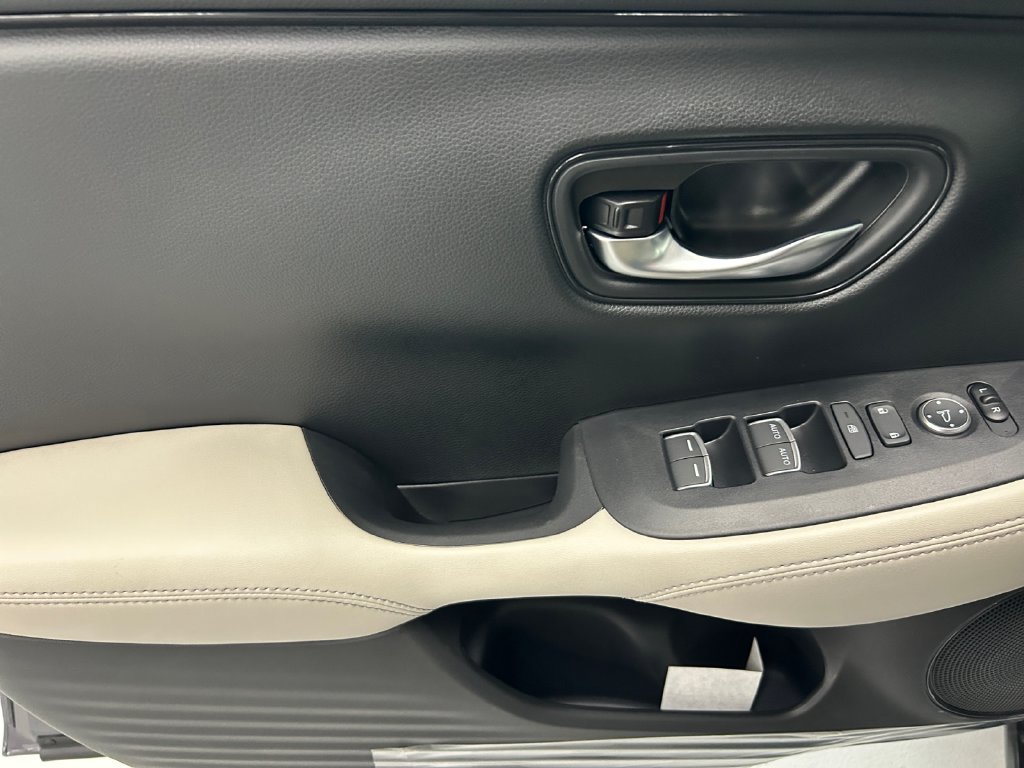 New 2027 Honda HR-V EX-L image 17
