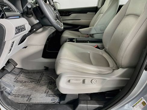 Used 2023 Honda Odyssey Touring image 26
