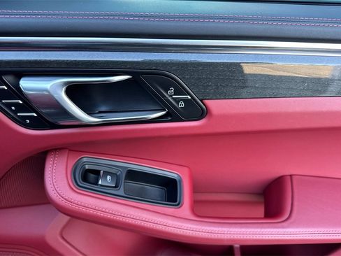 Used 2023 Porsche Macan GTS image 21