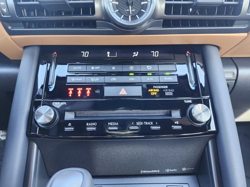 Used 2025 Lexus IS 350 F Sport w/ Navigation Package image 36