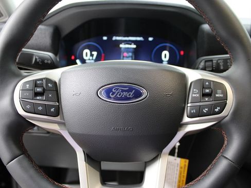 New 2026 Ford Explorer Active RWD image 36