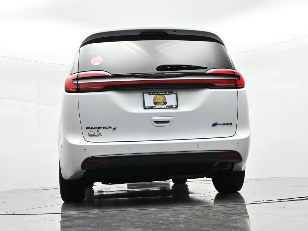Used 2024 Chrysler Pacifica Limited FWD image 21