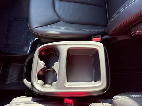 New 2026 Chrysler Pacifica Select image 20