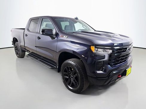 Used 2023 Chevrolet Silverado 1500 LT Trail Boss w/ Protection Package AWD/4WD image 4