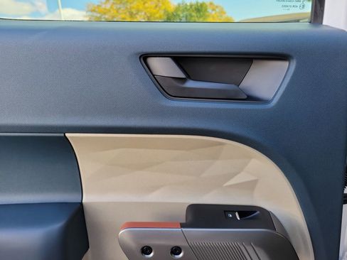 New 2025 Ford Maverick Lariat w/ 4K Tow Package image 14