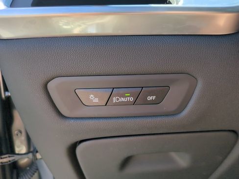 Used 2024 BMW X5 sDrive40i w/ M Sport Package RWD image 24