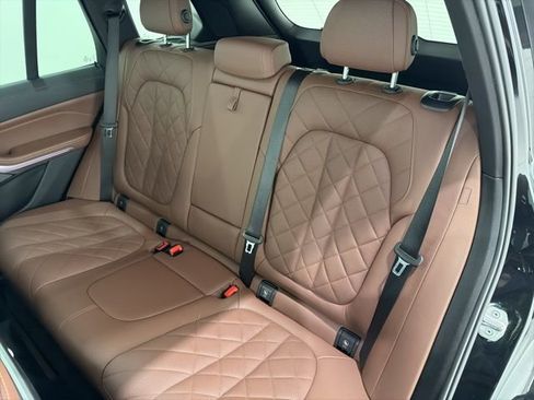 Certified 2024 BMW X5 xDrive40i w/ Premium Package image 16