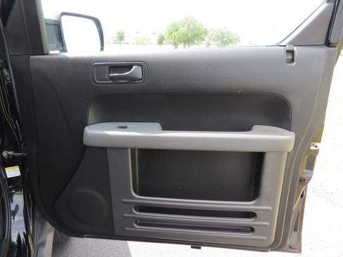 Used 2006 Honda Element EX image 29
