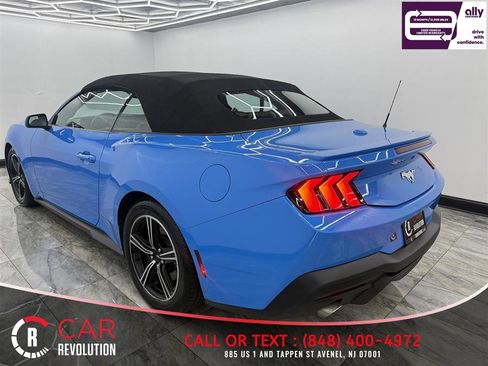 Used 2024 Ford Mustang Premium RWD image 4