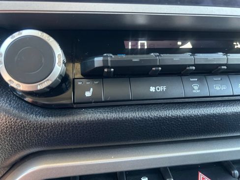 Used 2022 Toyota Tundra SR5 w/ Advanced Technology Package AWD/4WD image 29