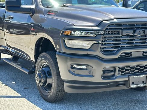 New 2026 RAM 3500 Tradesman AWD/4WD image 10