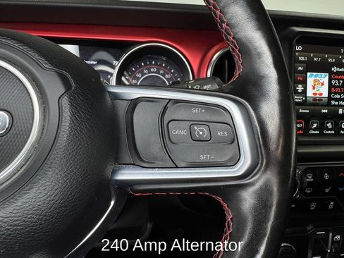 Used 2020 Jeep Wrangler Unlimited Rubicon w/ Dual Top Group AWD/4WD image 14
