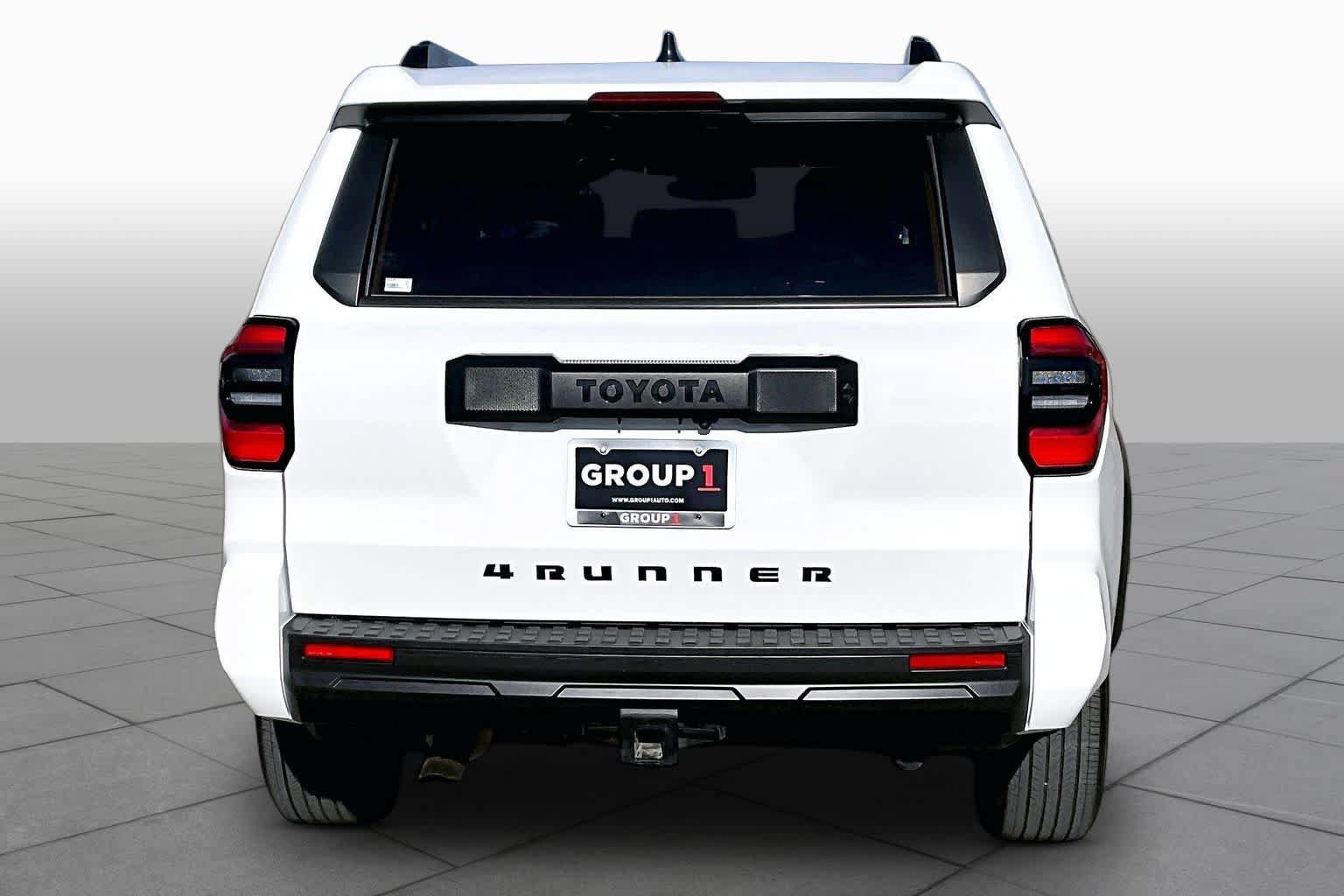 Certified 2025 Toyota 4Runner SR5 AWD/4WD image 4