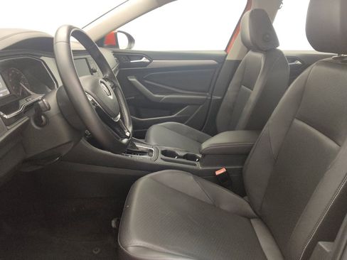 Used 2019 Volkswagen Jetta SE FWD image 17