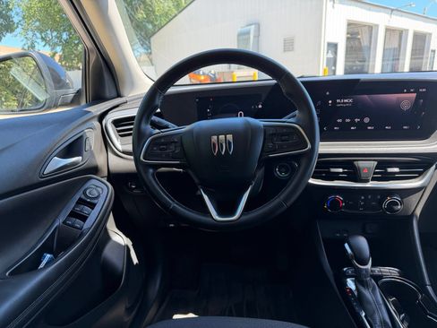 Used 2024 Buick Encore GX Preferred FWD image 13