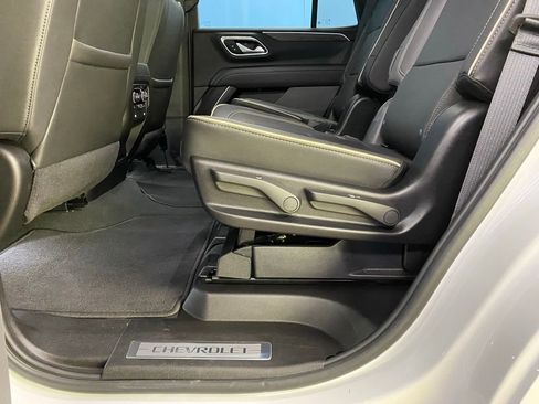 Used 2024 Chevrolet Tahoe Premier w/ Premium Package image 34