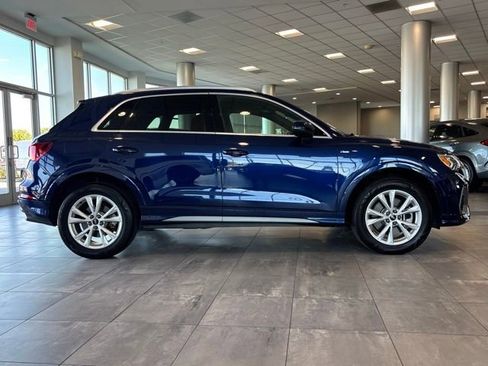 Used 2022 Audi Q3 2.0T Premium Plus w/ Premium Plus Package image 2