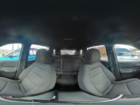 Used 2025 Chevrolet Equinox LT image 37