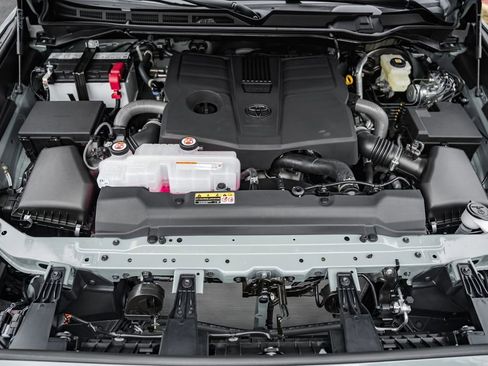 New 2026 Toyota Tundra SR5 image 19